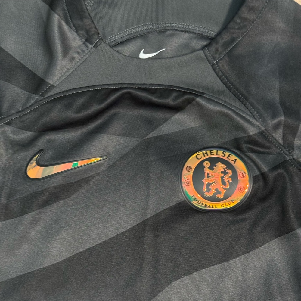 Chelsea Football Kit Goalkeeper jersey size Small - Picture 2 of 3